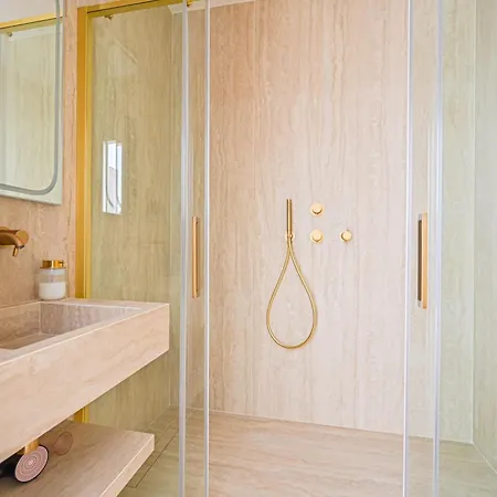 Luxurious & Famous Parisian Flat Appartamento Parigi