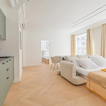 Luxurious & Famous Parisian Flat Appartamento