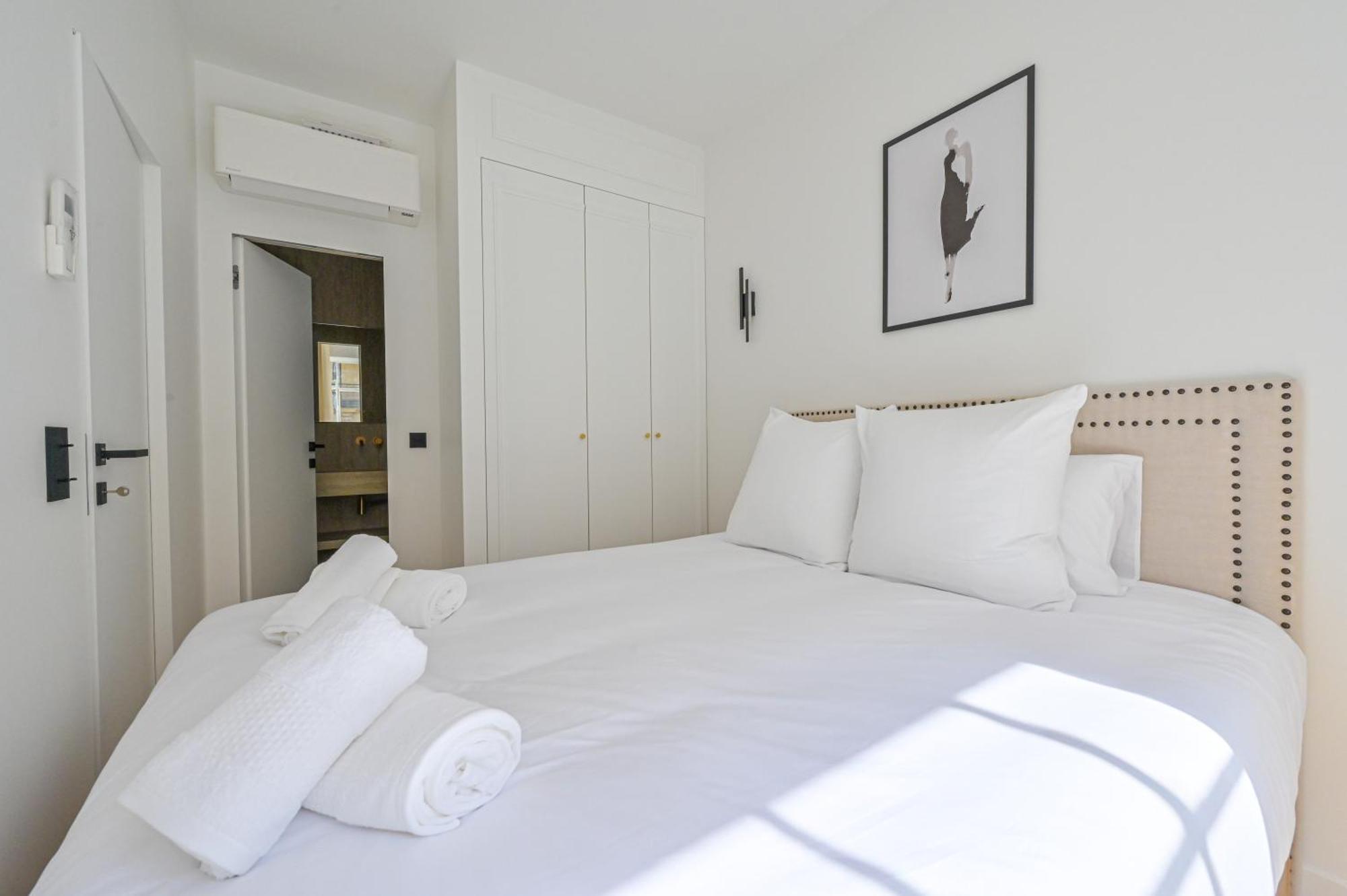 Luxurious & Famous Parisian Flat *