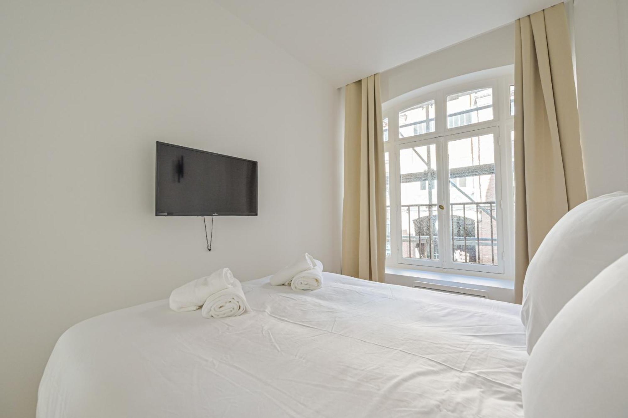 Luxurious & Famous Parisian Flat Appartamento