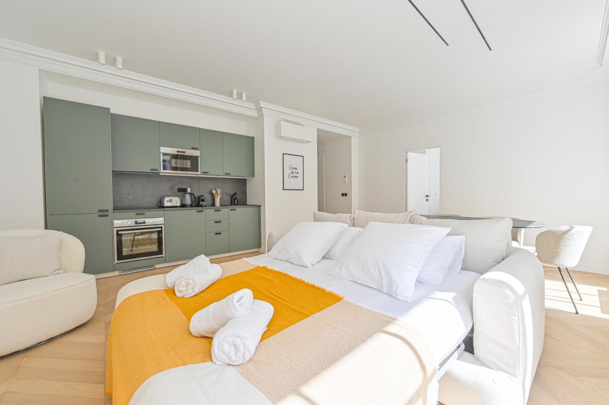 Luxurious & Famous Parisian Flat